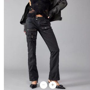 Urban Outfitters BDG Black Stretch Y2K Romi Bootcut Cargo Pants M